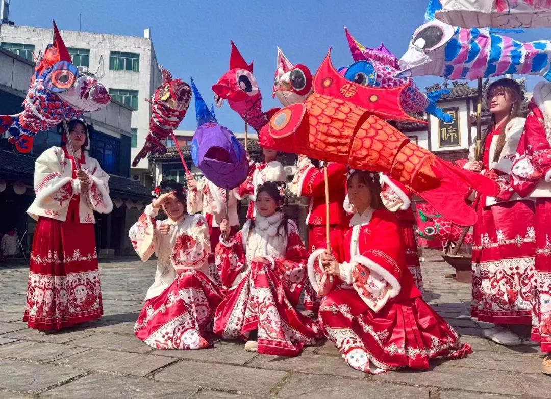 春节假期超1400万人次!2024年湖北文旅“开门红”!(图1) 春节假期超1400万人次!2024年湖北文旅“开门红”!(图1)