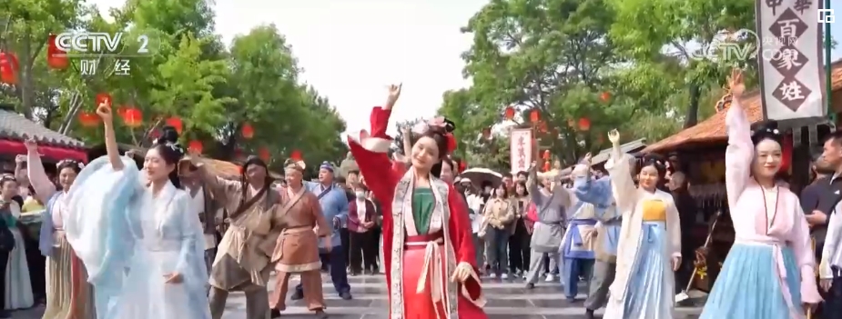 文旅深度融合优质活动频繁“上新” 假日旅游市场“热点更热”“淡季不冷kaiyun中国官方网站”(图12) 文旅深度融合优质活动频繁“上新” 假日旅游市场“热点更热”“淡季不冷kaiyun中国官方网站”(图12)