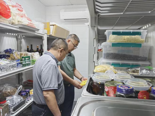 王亚文带队检查2024四川省文化和旅游发展大会市场监管领域安全保障工作(图2) 王亚文带队检查2024四川省文化和旅游发展大会市场监管领域安全保障工作(图2)