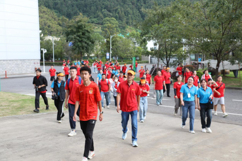 够野你就来——2024中国南酸枣之乡旅游文化音乐节齐云山登山节圆满收官(图8) 够野你就来——2024中国南酸枣之乡旅游文化音乐节齐云山登山节圆满收官(图8)