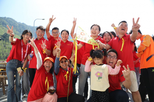 够野你就来——2024中国南酸枣之乡旅游文化音乐节齐云山登山节圆满收官(图14) 够野你就来——2024中国南酸枣之乡旅游文化音乐节齐云山登山节圆满收官(图14)