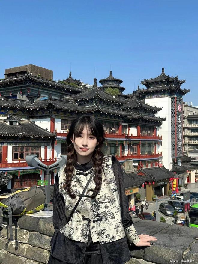 5人去西安延安玩5天花费大吗2025行程规划+景点住宿攻略别错过(图1) 5人去西安延安玩5天花费大吗2025行程规划+景点住宿攻略别错过(图1)