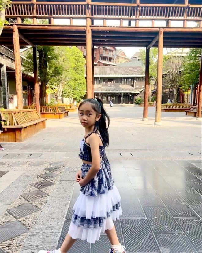 贵州旅行5天4晚行程+费用+景点攻略2025贵州五日游团(图3) 贵州旅行5天4晚行程+费用+景点攻略2025贵州五日游团(图3)