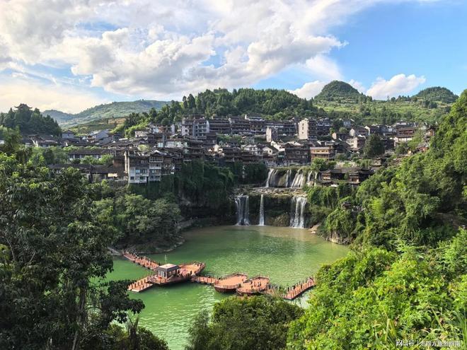 张家界五天怎么玩2025推荐带娃出行必看景点芙蓉镇凤凰古城(图4) 张家界五天怎么玩2025推荐带娃出行必看景点芙蓉镇凤凰古城(图4)