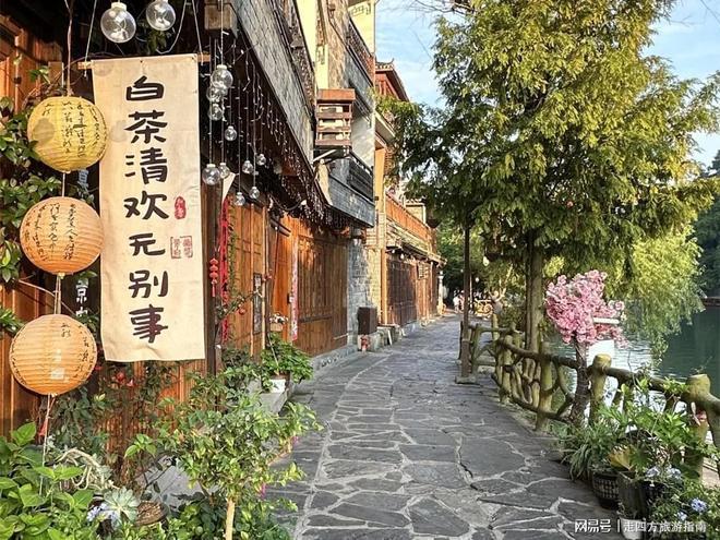 张家界五天怎么玩2025推荐带娃出行必看景点芙蓉镇凤凰古城(图5) 张家界五天怎么玩2025推荐带娃出行必看景点芙蓉镇凤凰古城(图5)