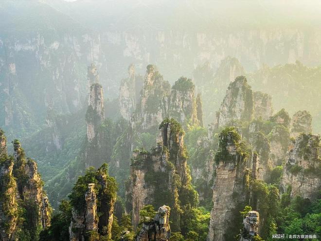 张家界五天怎么玩2025推荐带娃出行必看景点芙蓉镇凤凰古城(图6) 张家界五天怎么玩2025推荐带娃出行必看景点芙蓉镇凤凰古城(图6)