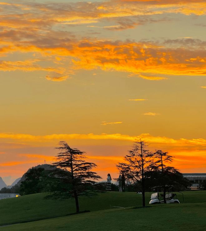 桂林旅游桂林必去景点!2025最新名单+五天四晚攻略(图1) 桂林旅游桂林必去景点!2025最新名单+五天四晚攻略(图1)