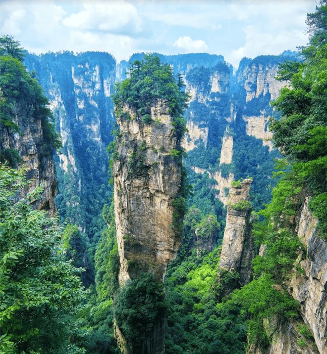 2025张家界五天四晚旅游攻略!张家界景点、美食推荐旅游(图2) 2025张家界五天四晚旅游攻略!张家界景点、美食推荐旅游(图2)