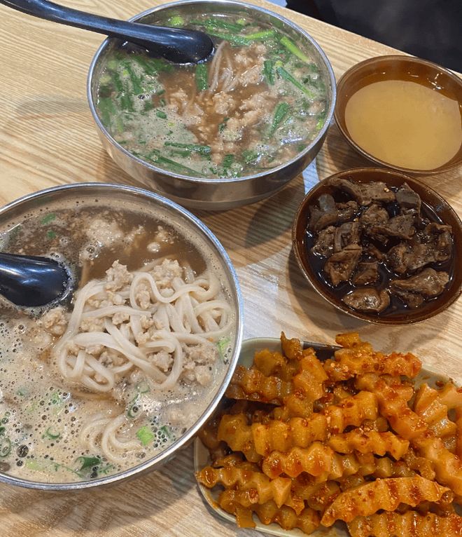 云南5天4晚旅游攻略费用篇!最佳路线必去景点(图3) 云南5天4晚旅游攻略费用篇!最佳路线必去景点(图3)