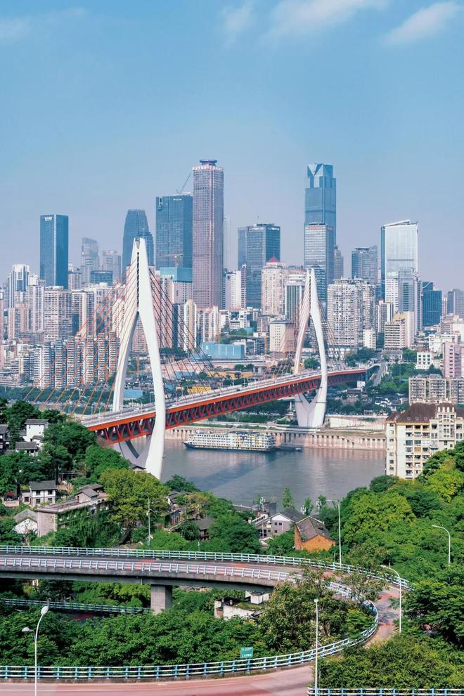 2025来重庆旅游必看攻略！行程+美食+住宿+景点全在这篇！(图1)